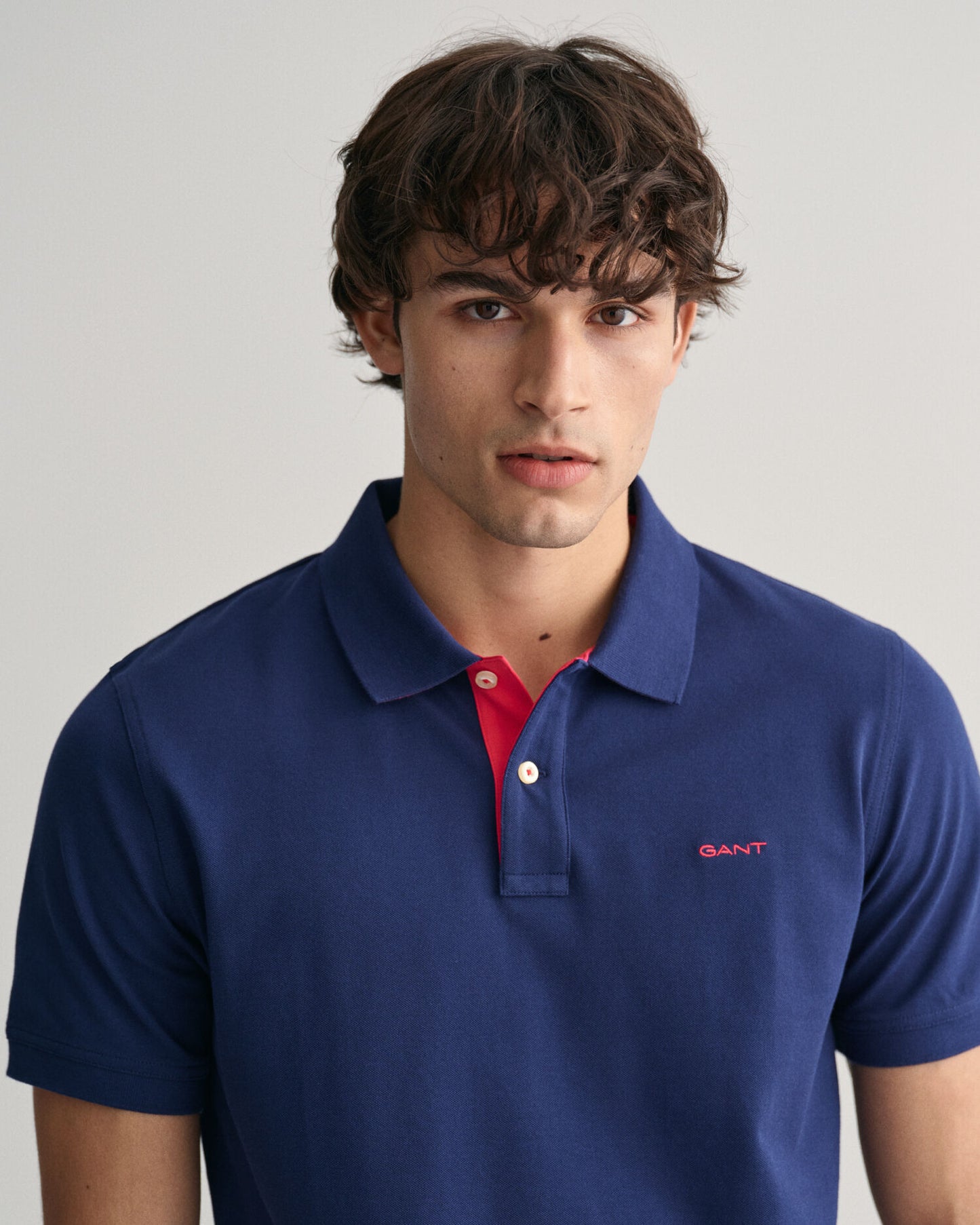 Polo-Piqué-Shirt mit Kontrastdetails