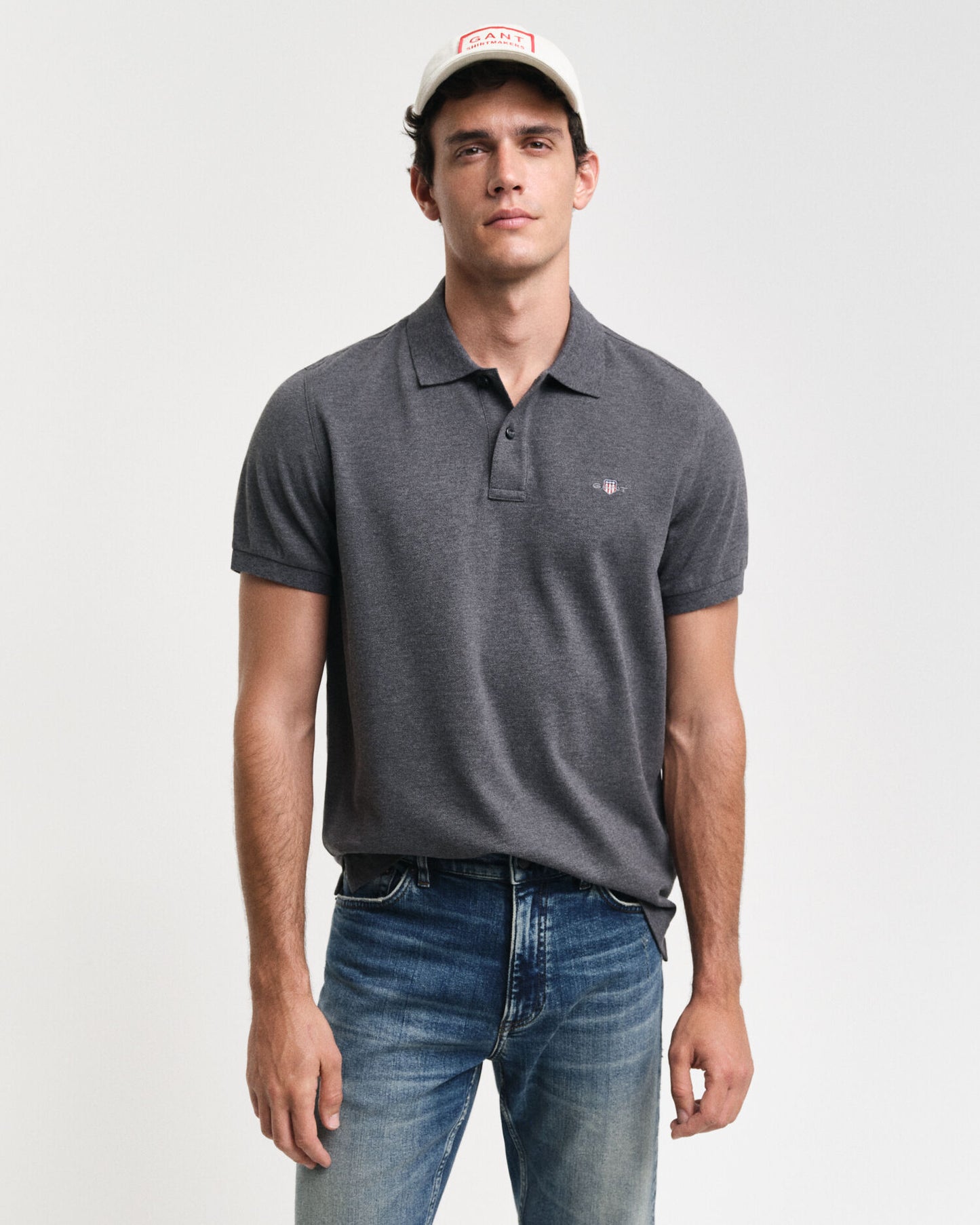 Regular Fit Piqué-Poloshirt mit Schild
