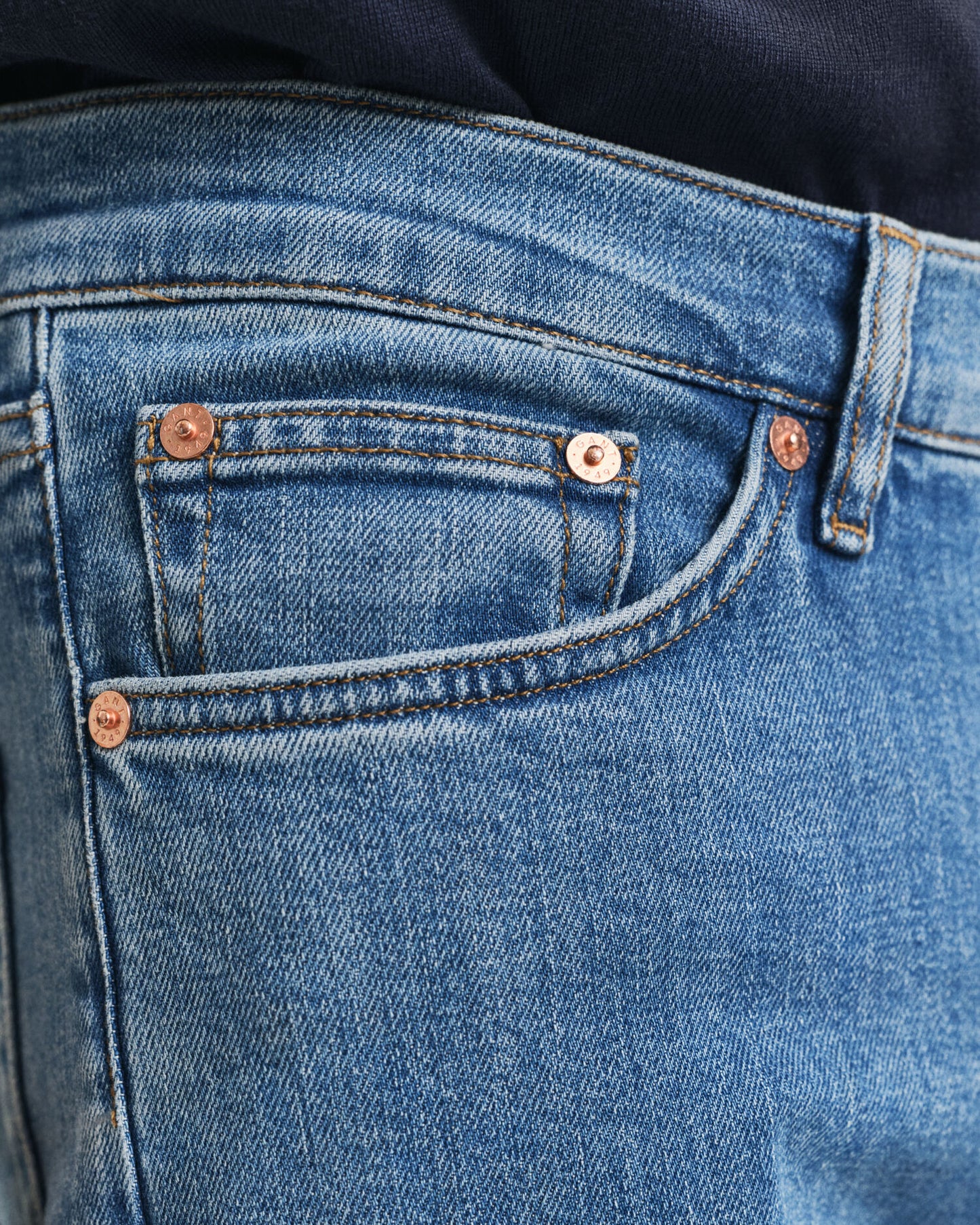 Slim Fit Jeans in sauberer Waschung