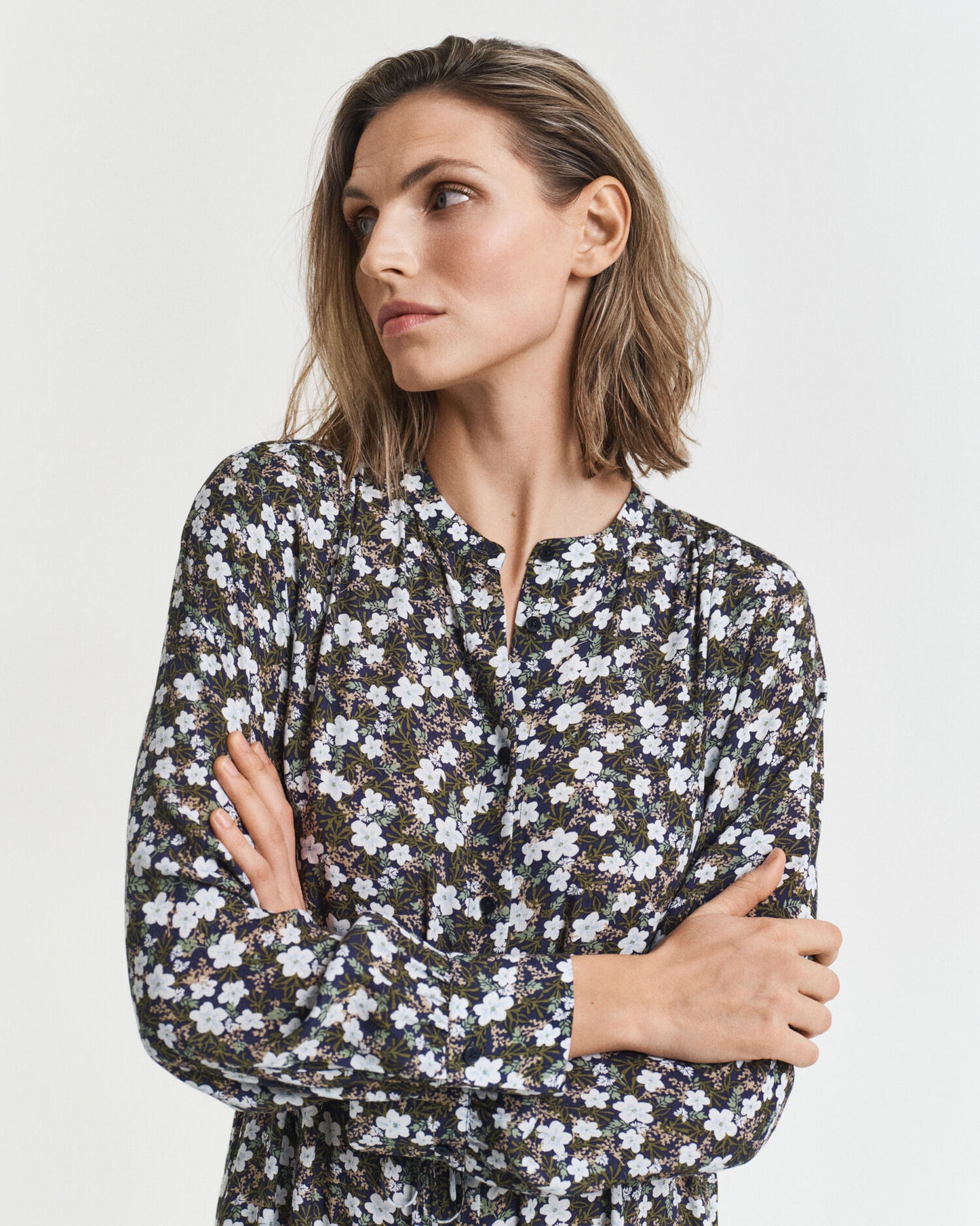 Geblümtes Kleid