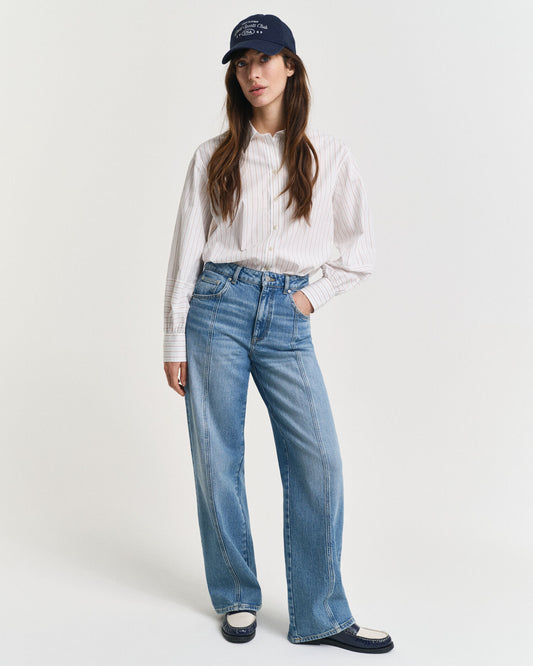 Jeans mit gerader Naht und entspannter Passform