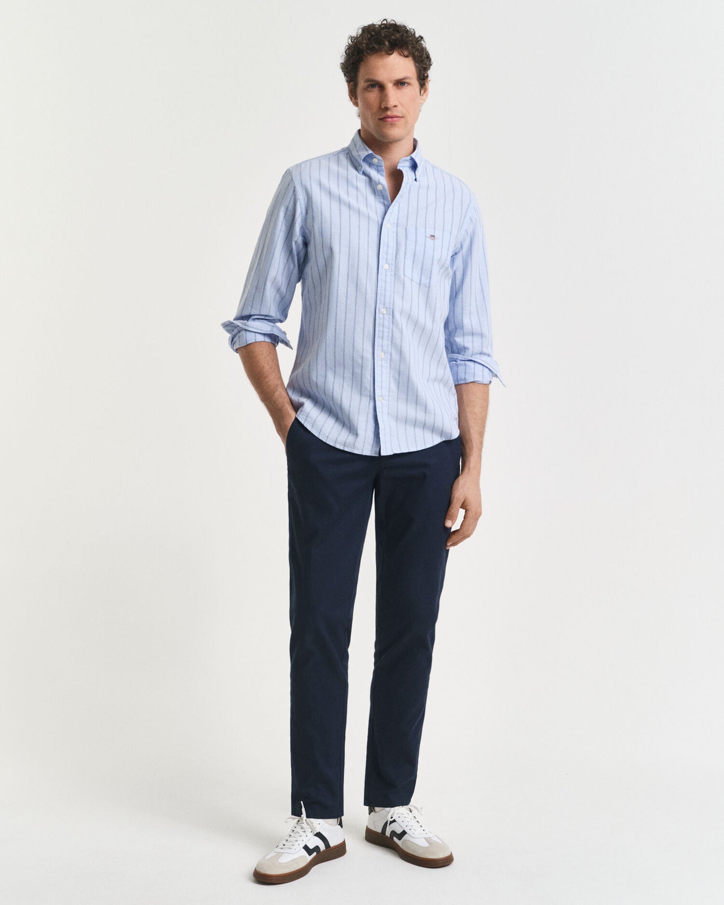 Schmale Chinos