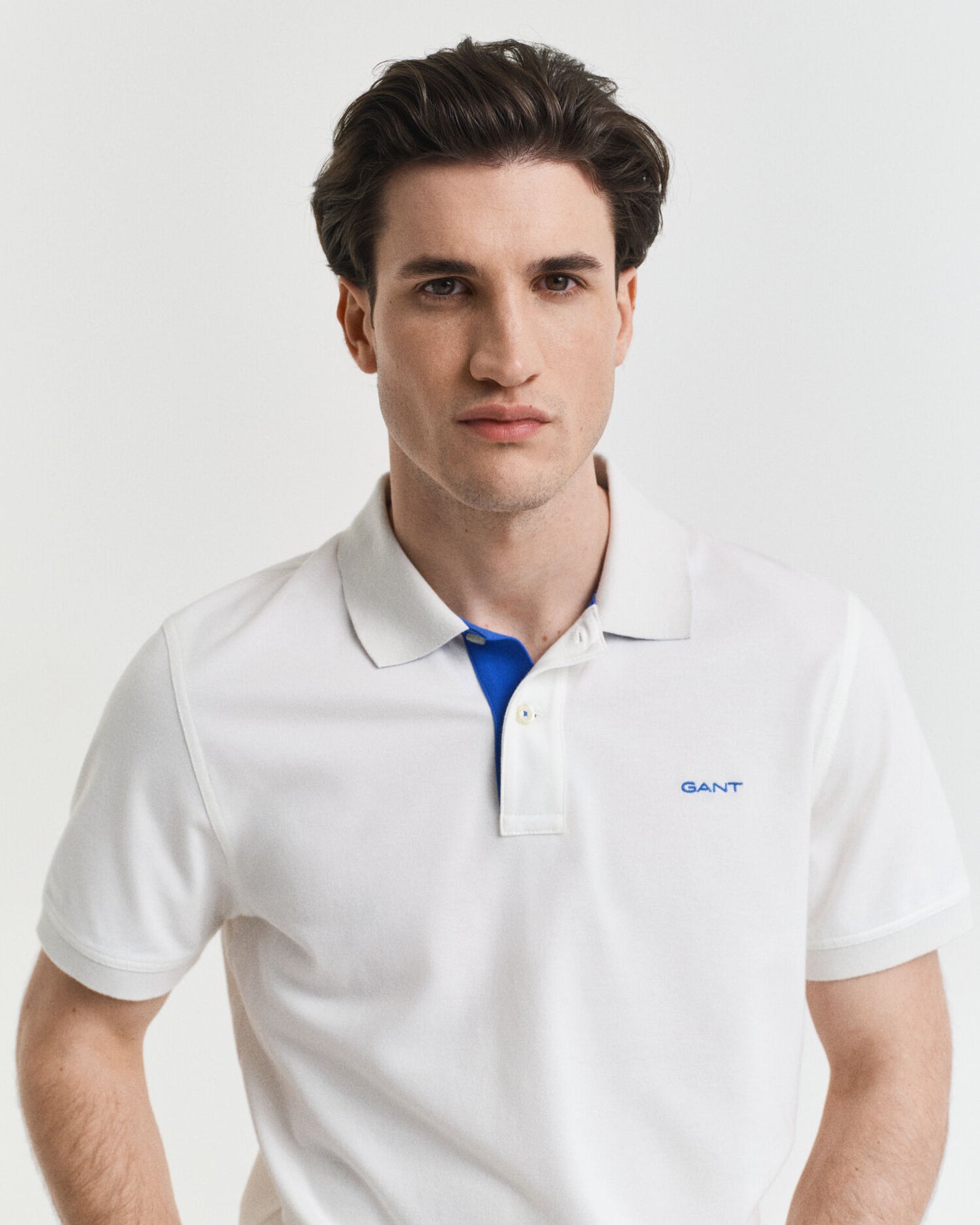 Polo en piqué contrasté