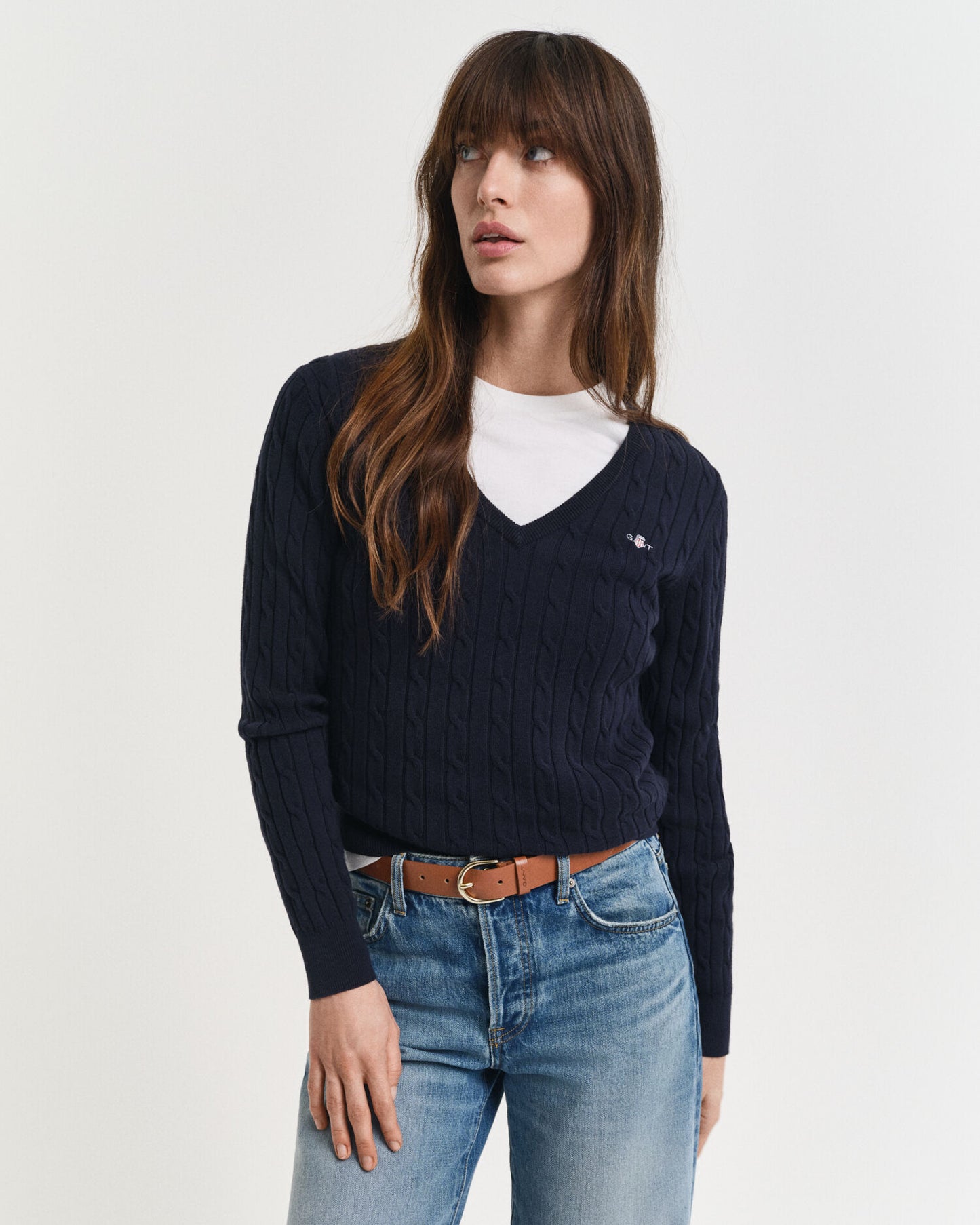Pullover aus Stretch-Baumwolle mit Zopfmuster und V-Ausschnitt