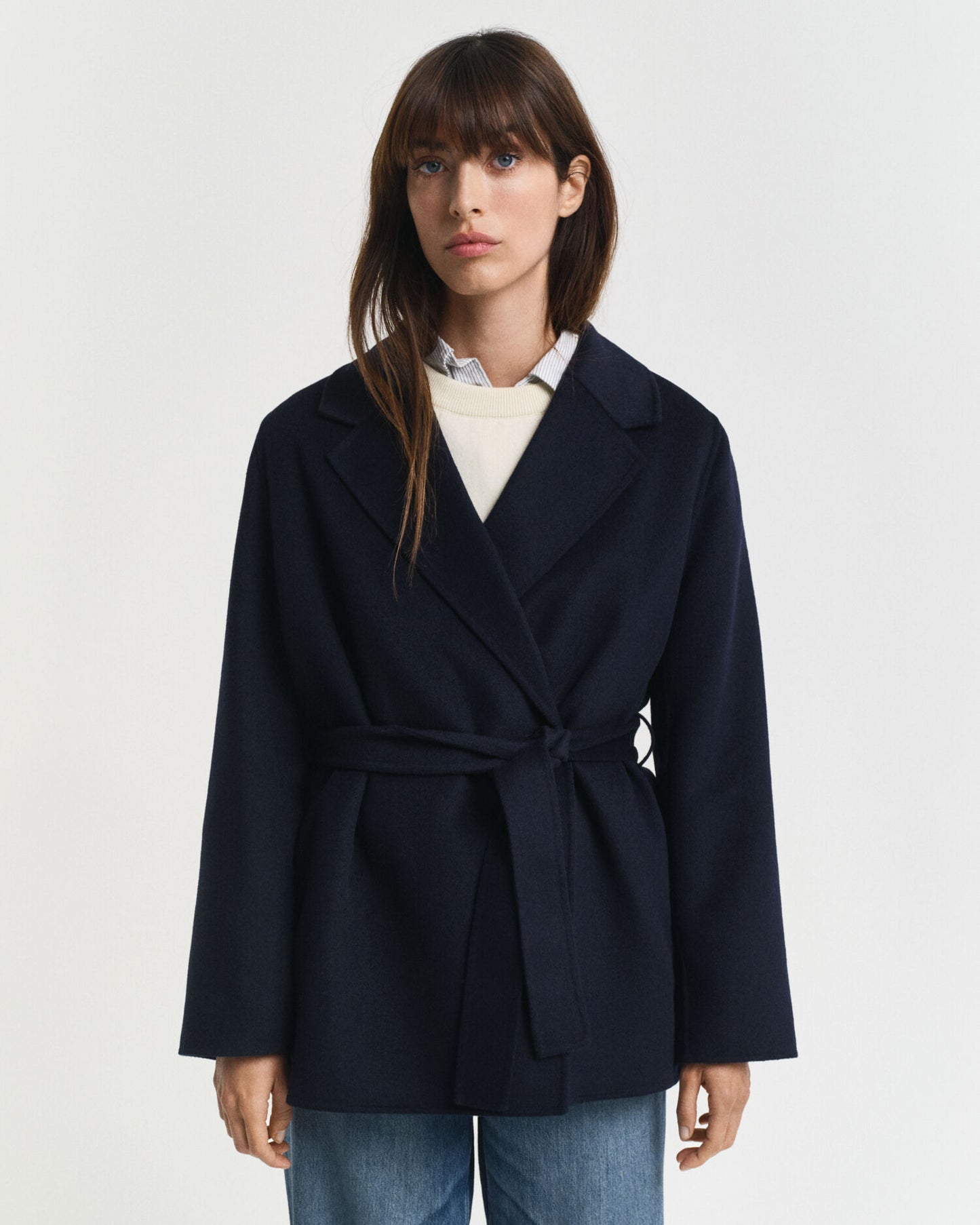 Veste ceinturée cousue main
