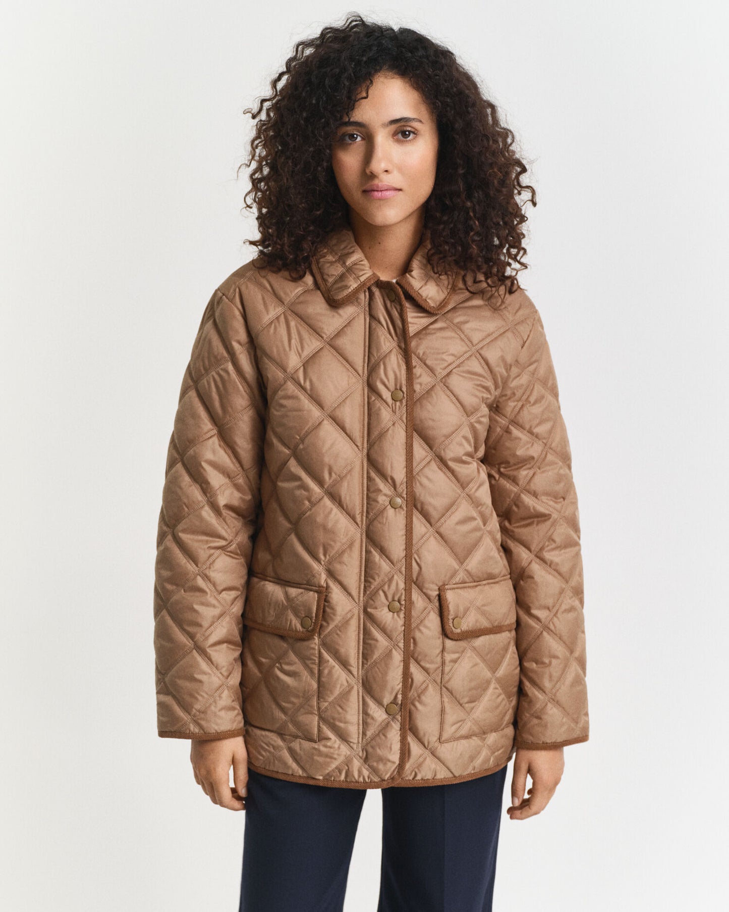 Gesteppte Jacke mit Cordbesatz
