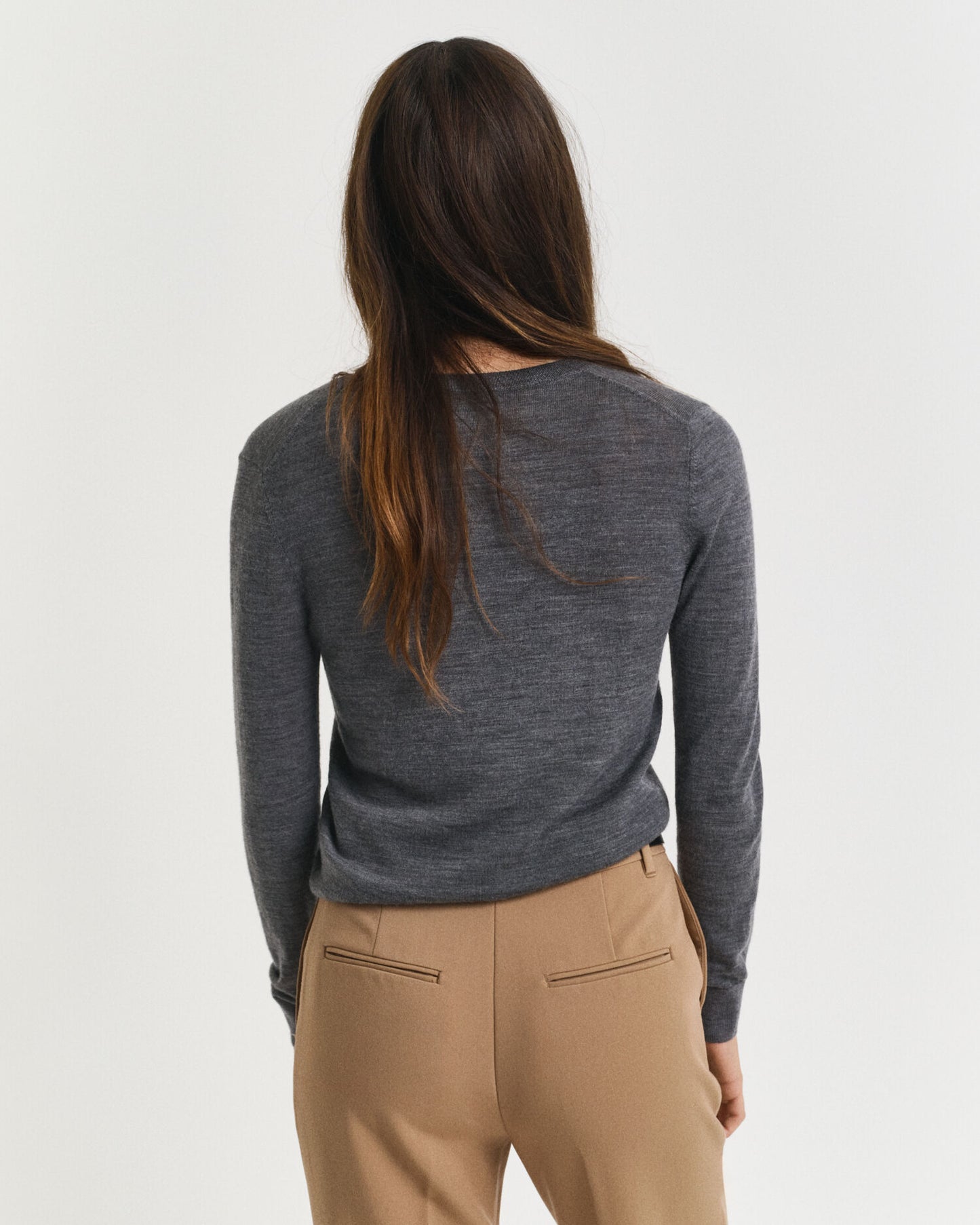Pullover aus extrafeiner Merinowolle mit V-Ausschnitt
