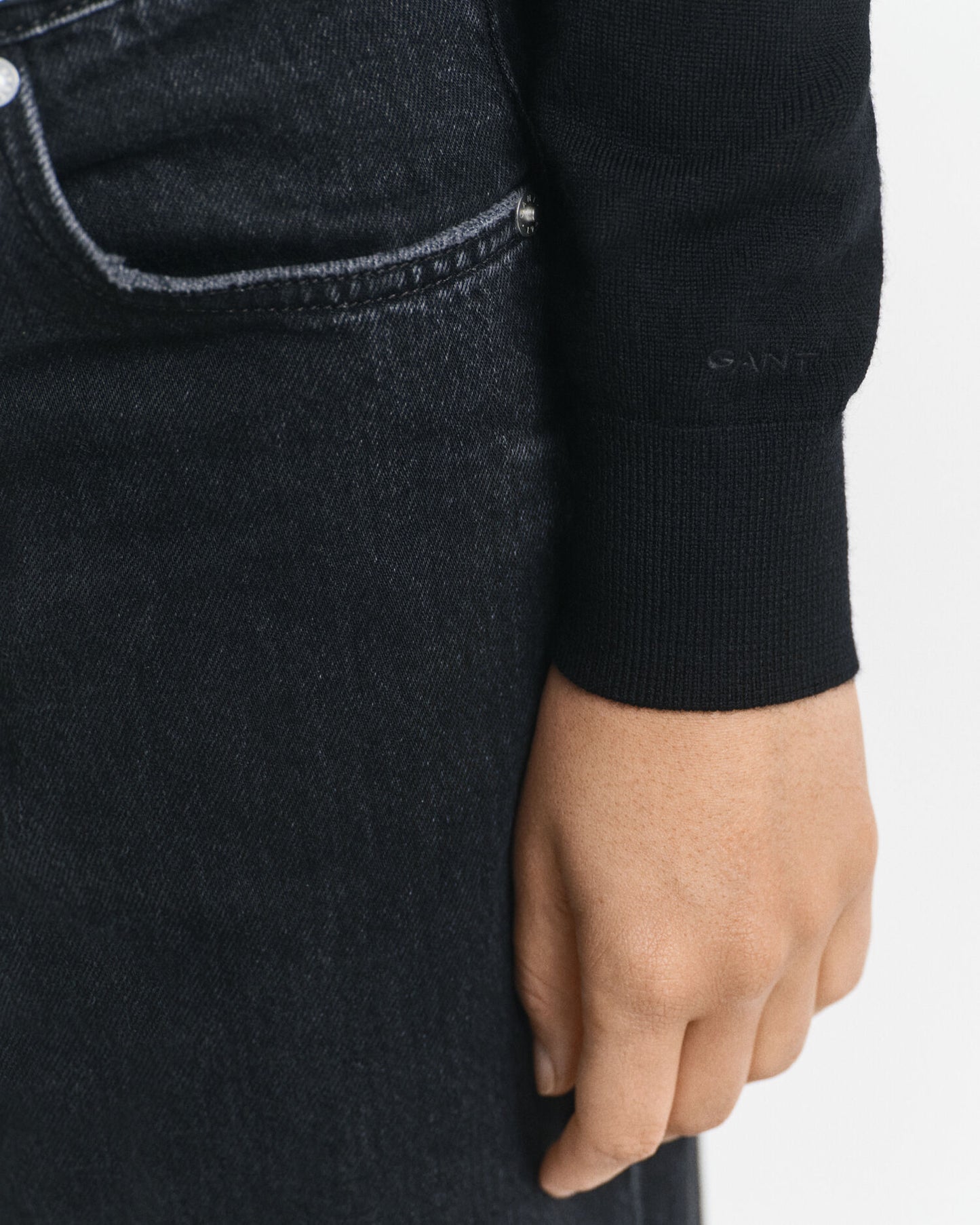 Pullover mit V-Ausschnitt aus extrafeiner Merinowolle