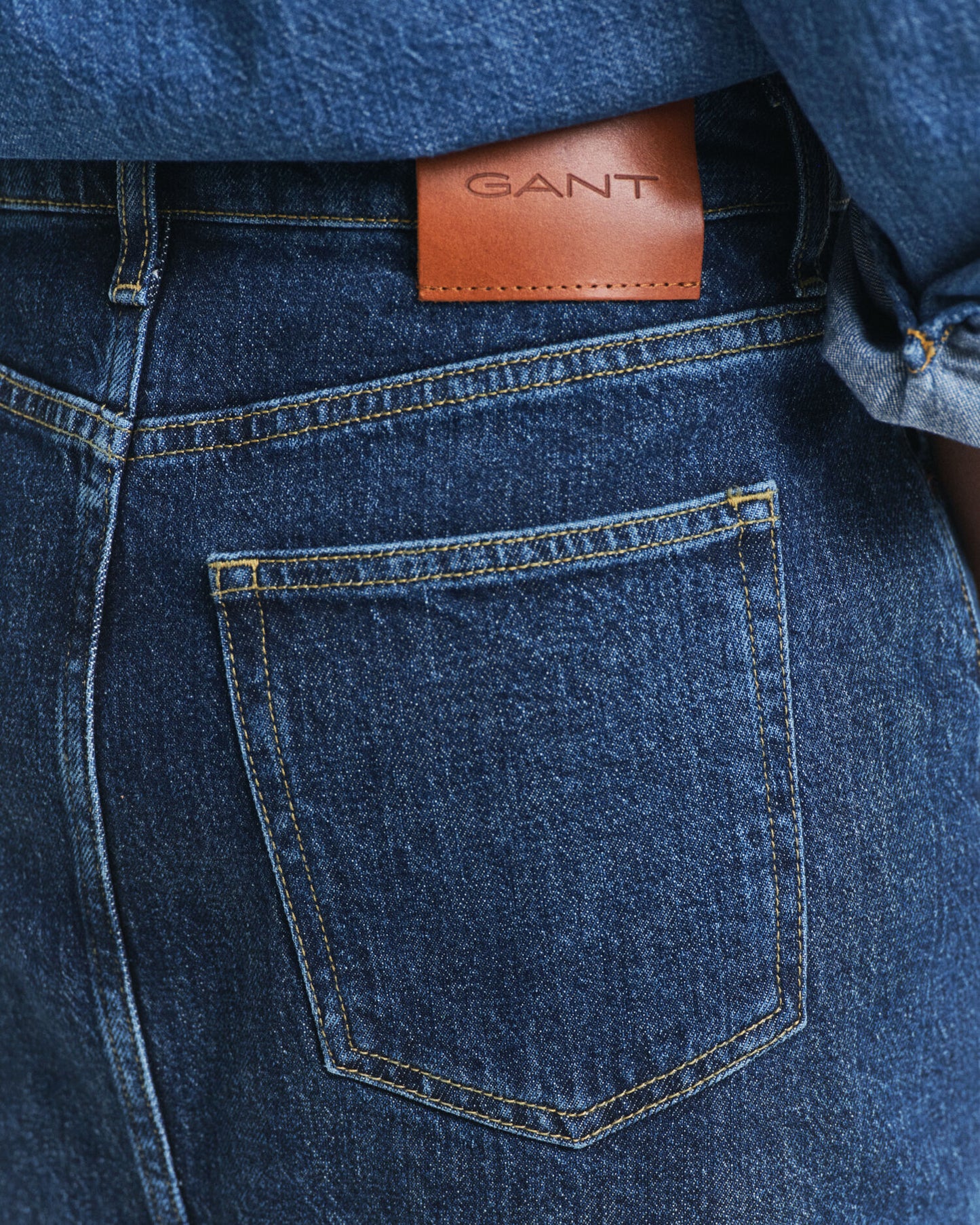 Jupe midi en jean boutonnée