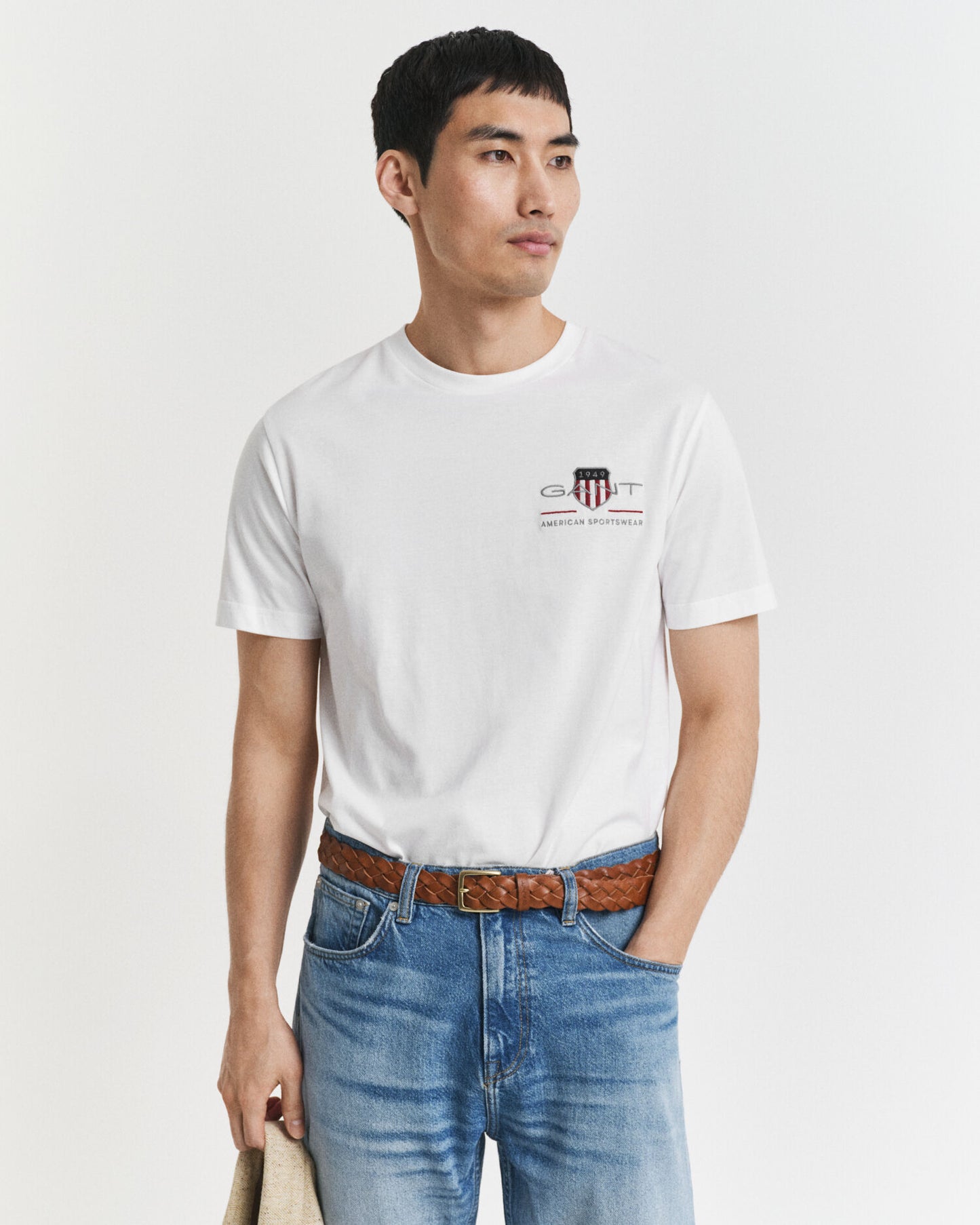 T-Shirt mit gesticktem Archivschild