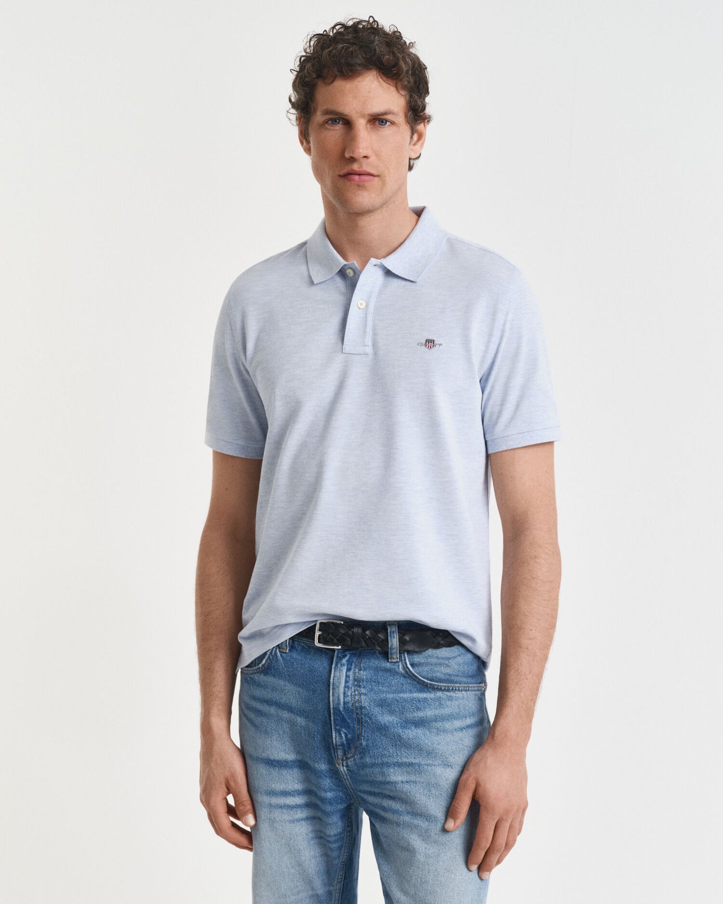 Poloshirt aus Piqué mit Wappen-Stickerei, Regular Fit