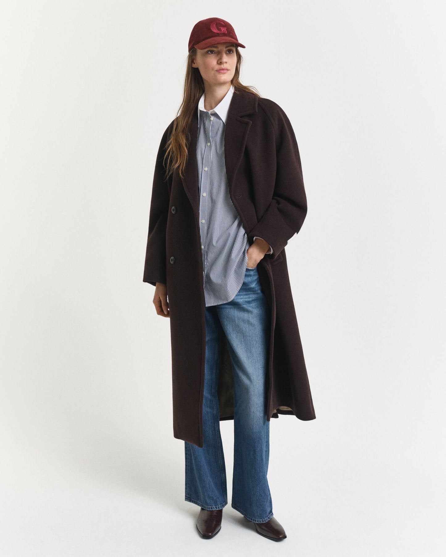Oversized gestreiftes Hemd mit Kontrastkragen