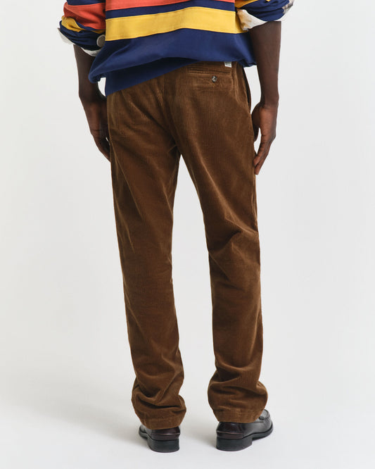 Pantalon en velours côtelé coupe droite