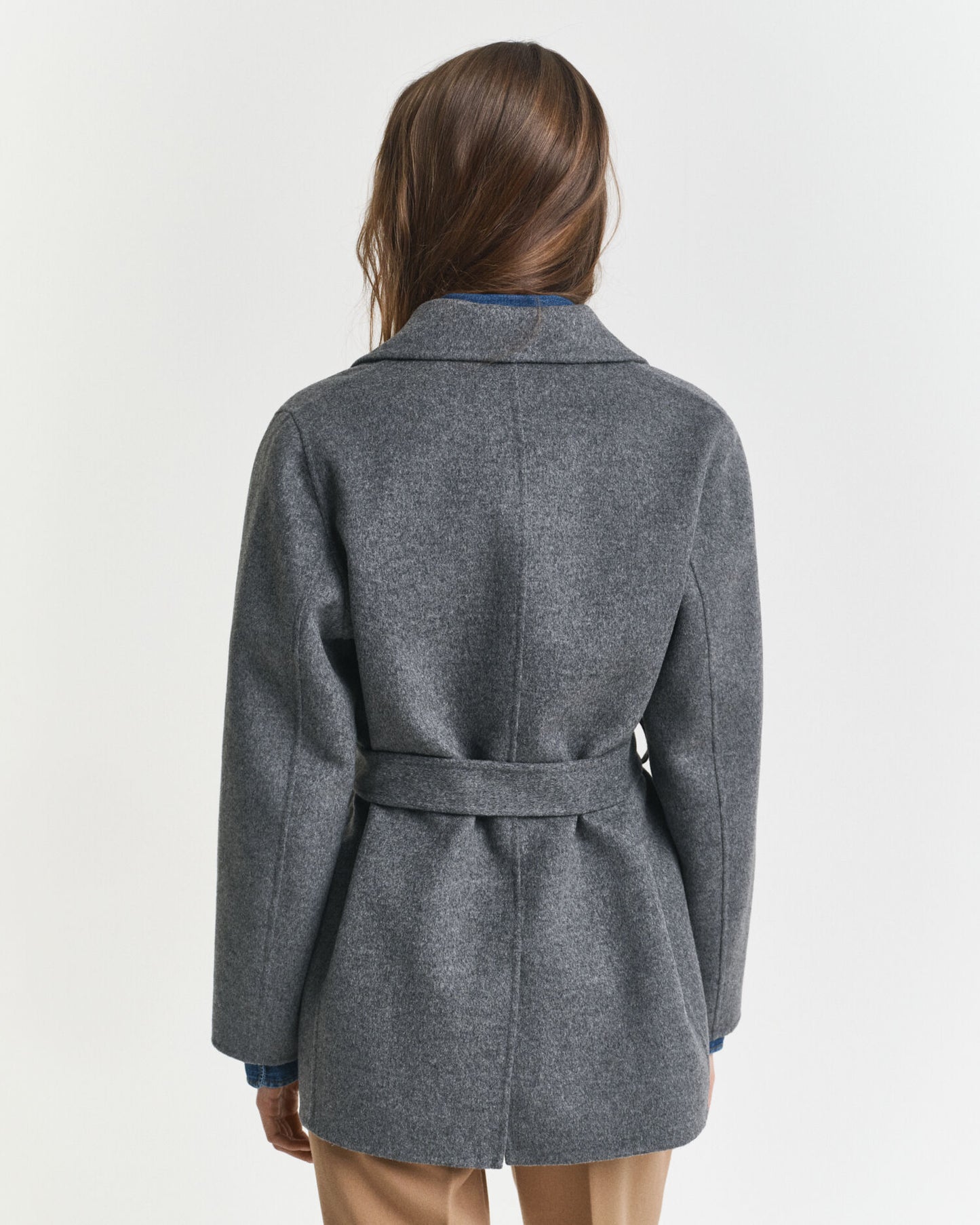Veste ceinturée cousue main