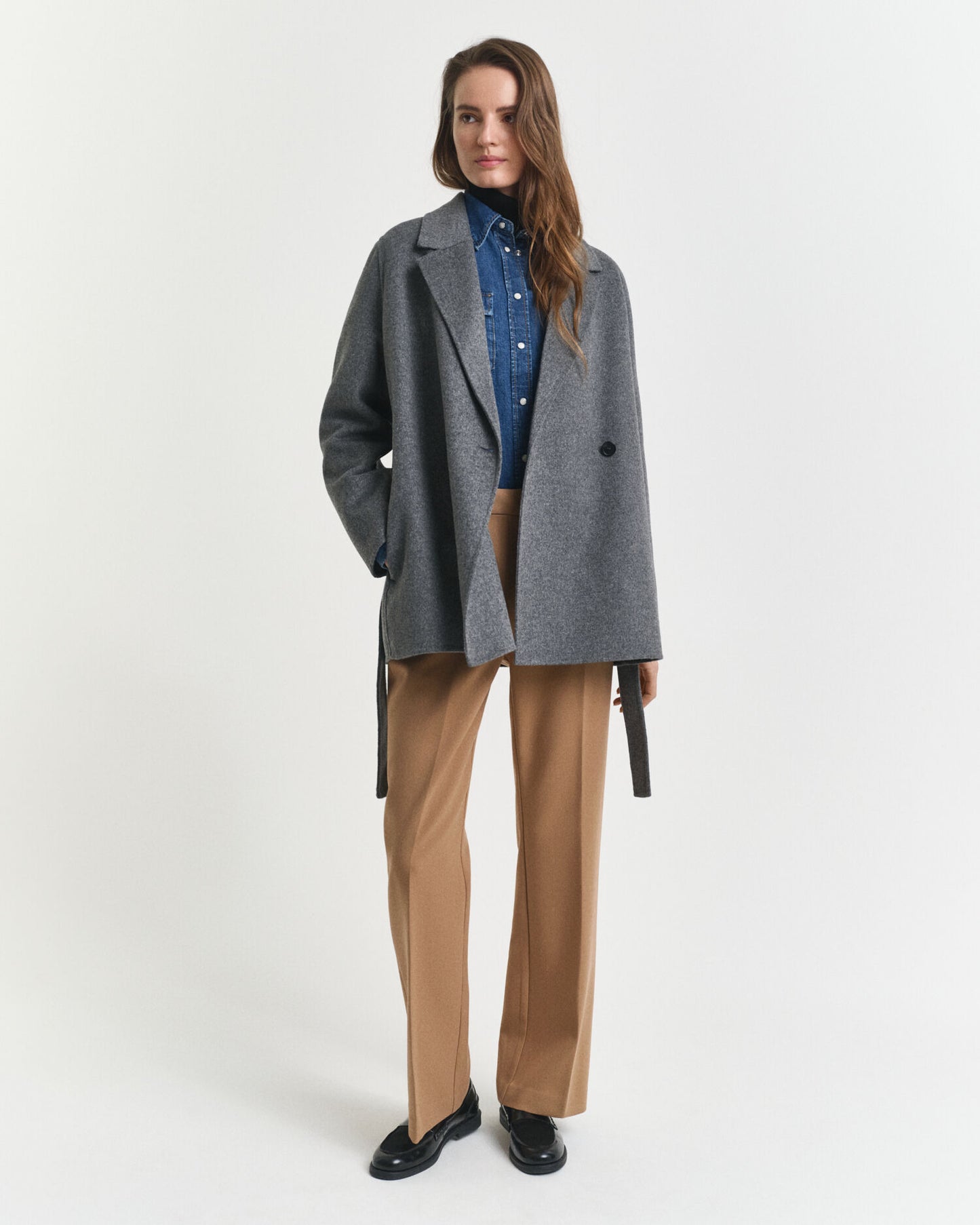 Veste ceinturée cousue main