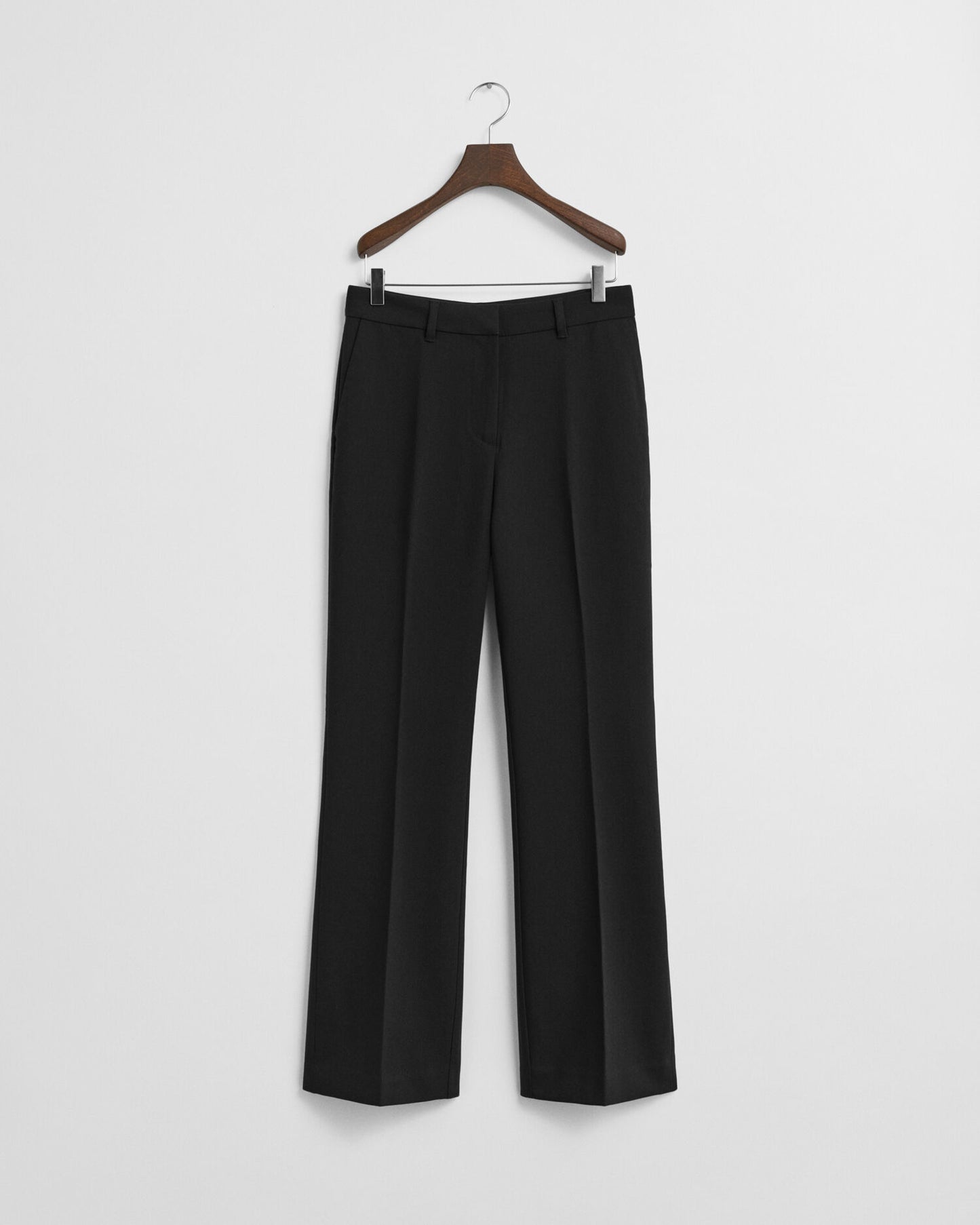 Pantalon coupe slim évasé