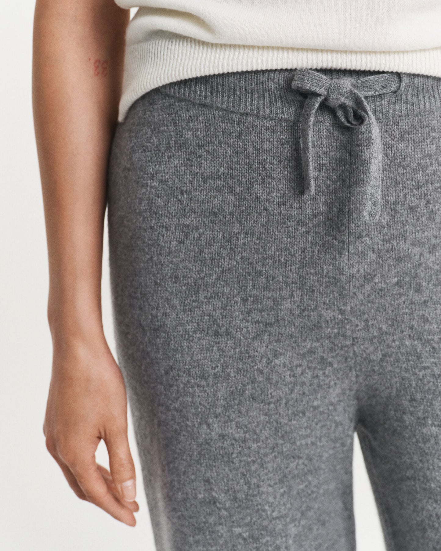 Pantalon en laine tricotée