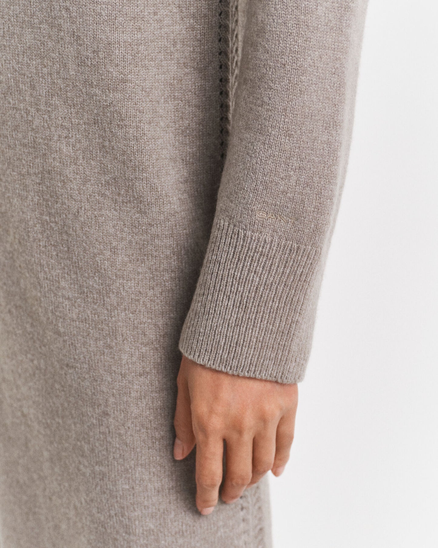 Robe Col Roulé avec Détail Tricoté