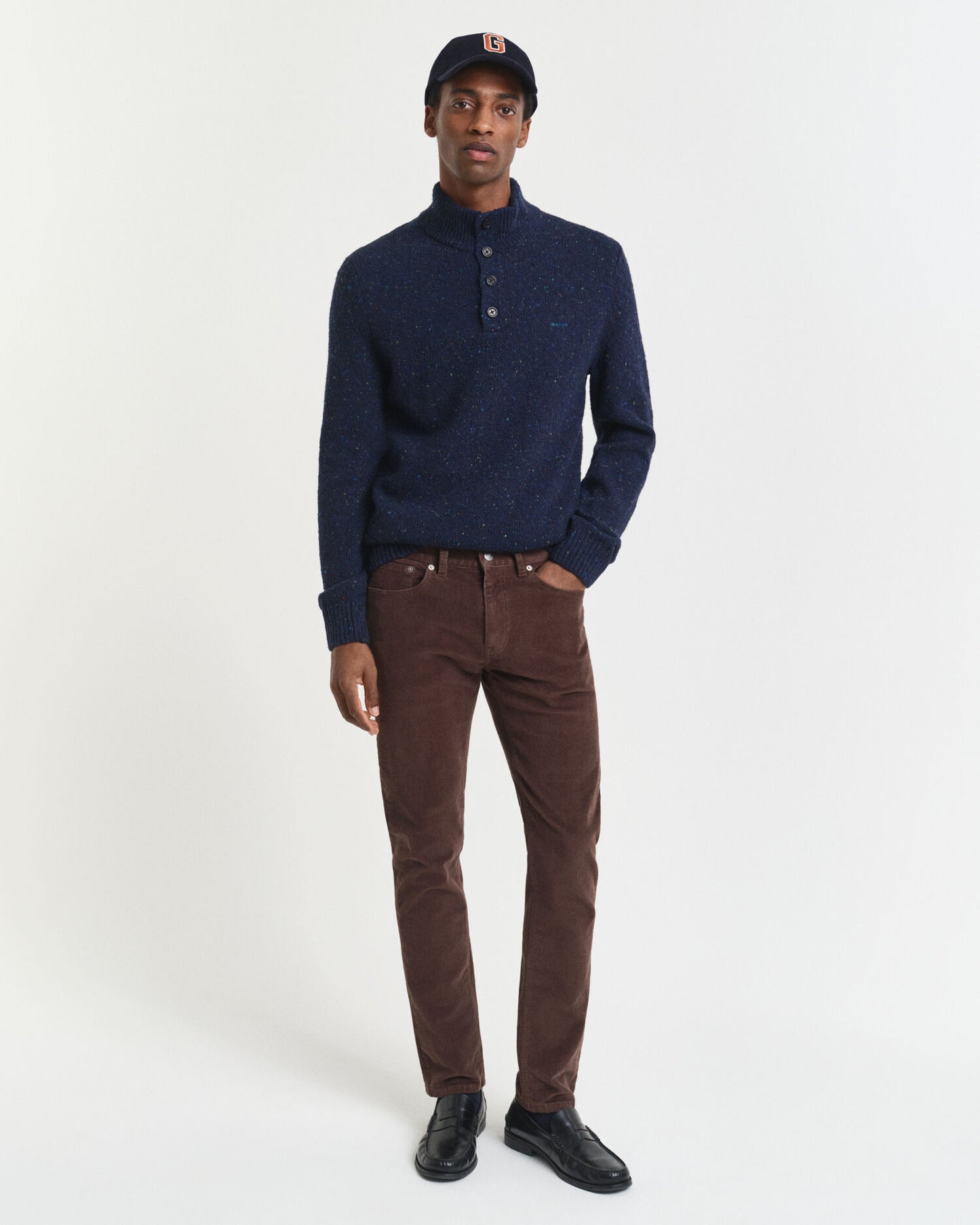 Schmal geschnittene Cordjeans