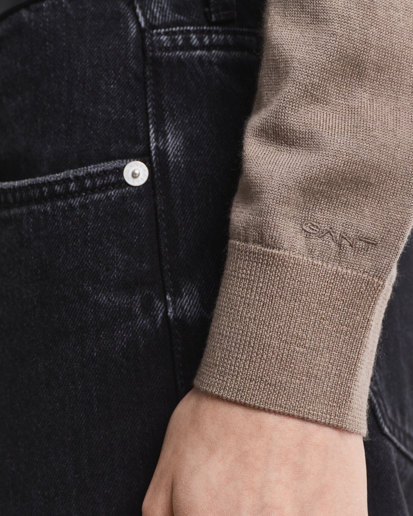 Pullover aus extrafeiner Merinowolle mit Rundhalsausschnitt