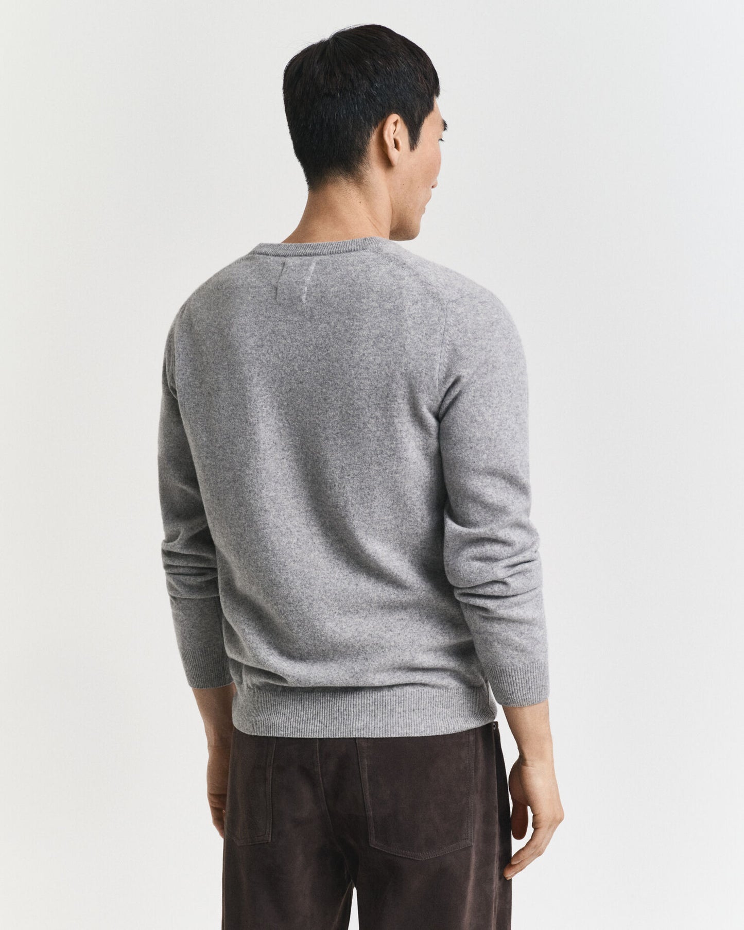 Superfeiner Lammwoll-V-Pullover