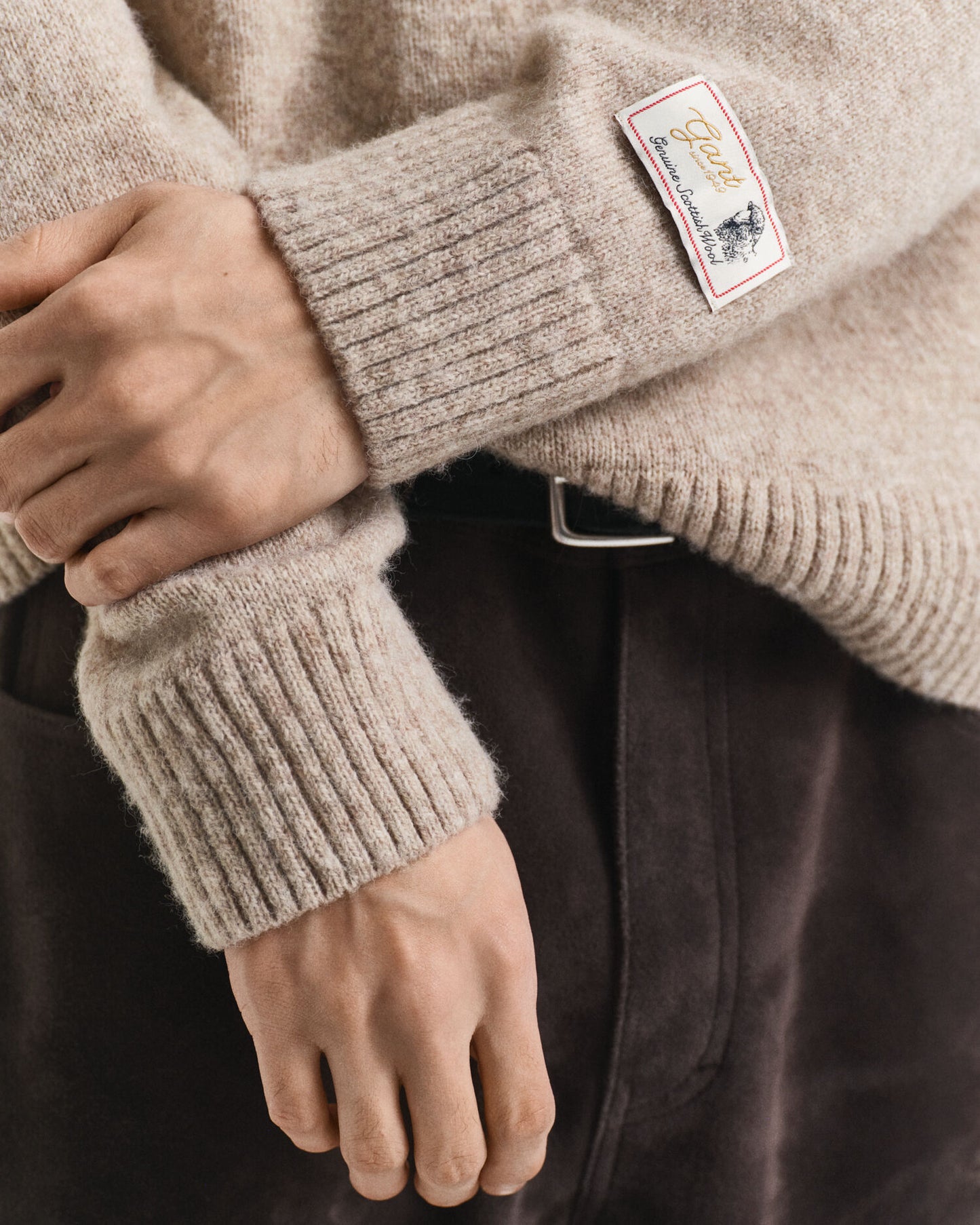 Pullover aus schottischer Wolle mit Rundhalsausschnitt